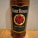 フォアローゼスブラック　『スパイスとオークが醸し出す柔和な甘さ、口当たりの良さが特徴。フィニッシュは芳醇な香りが長く余韻に残る』